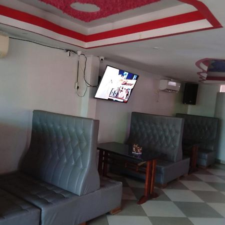 Checkpoint Inn Hotel, Mombasa Eksteriør billede