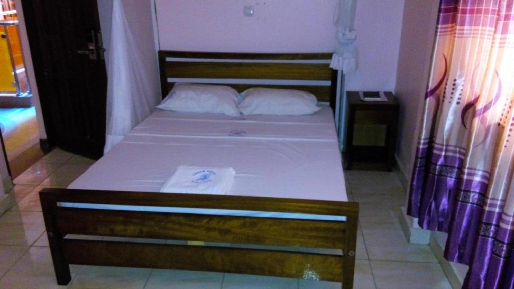 Checkpoint Inn Hotel, Mombasa Eksteriør billede