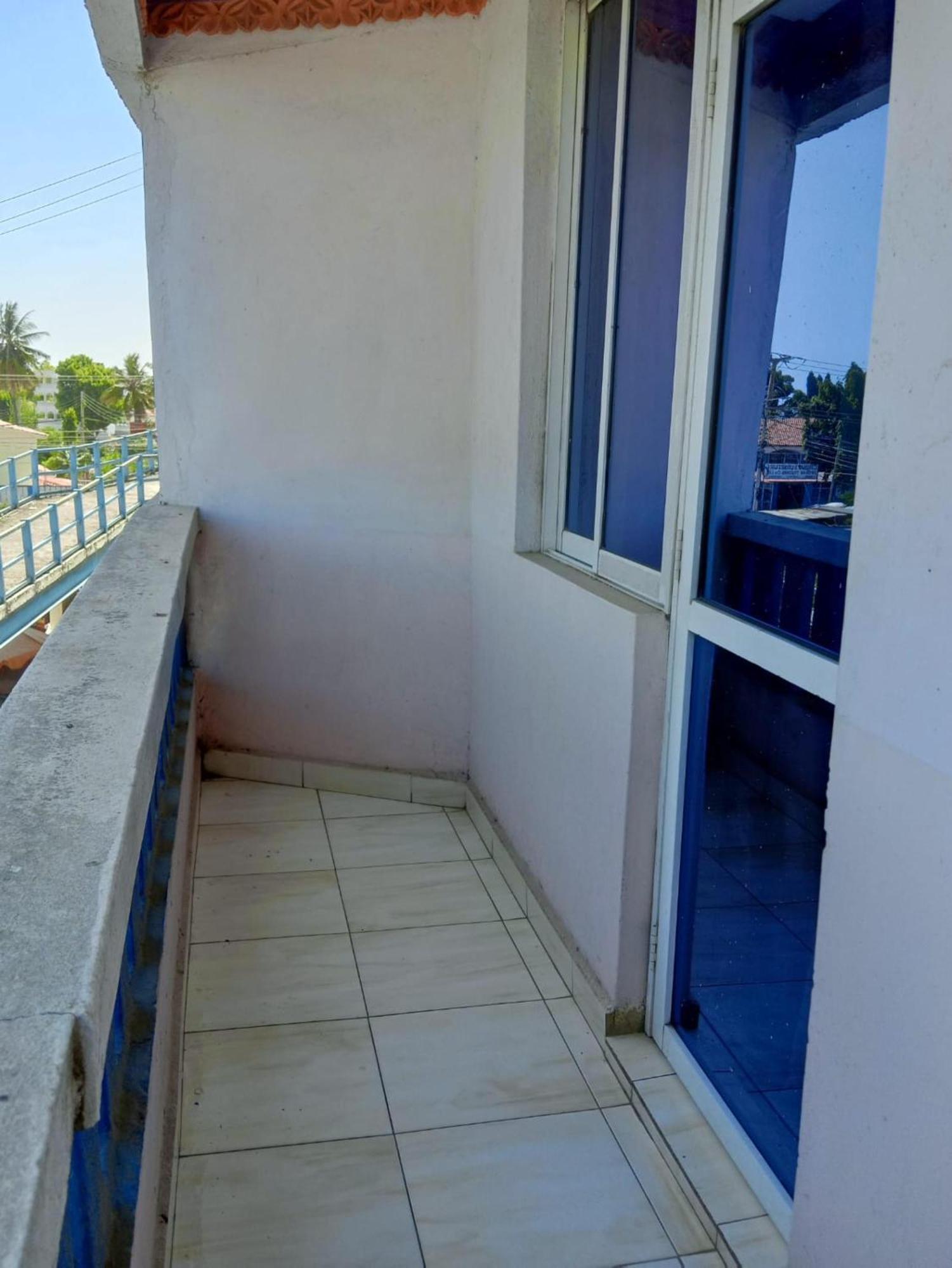 Checkpoint Inn Hotel, Mombasa Eksteriør billede