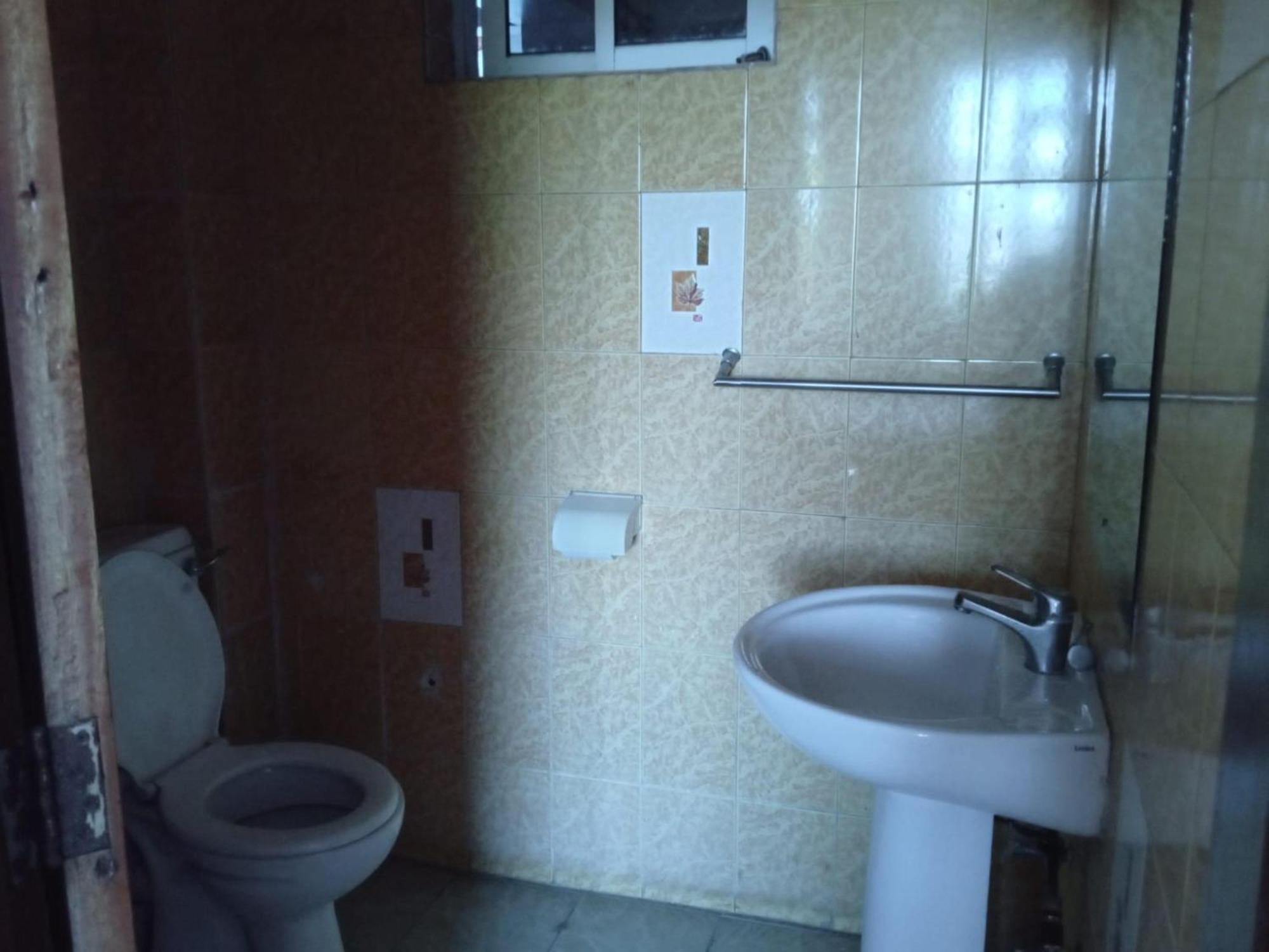 Checkpoint Inn Hotel, Mombasa Eksteriør billede